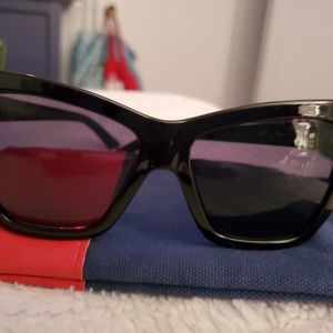 Le spec batwing sunnies